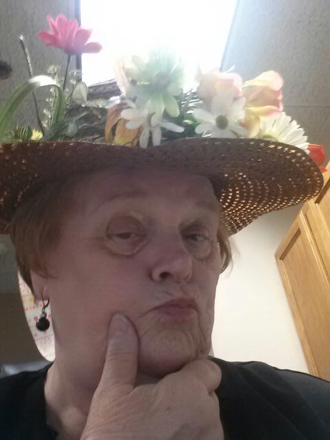 Mother of 9 and still lookin fine