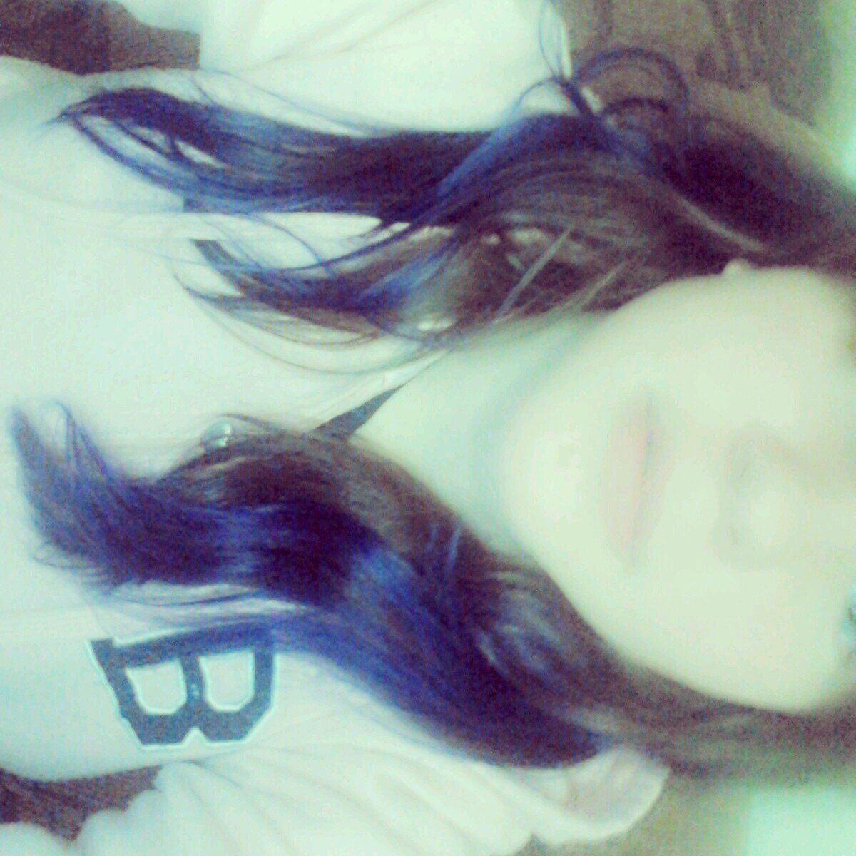 Sou chata, irritante e feia bjos