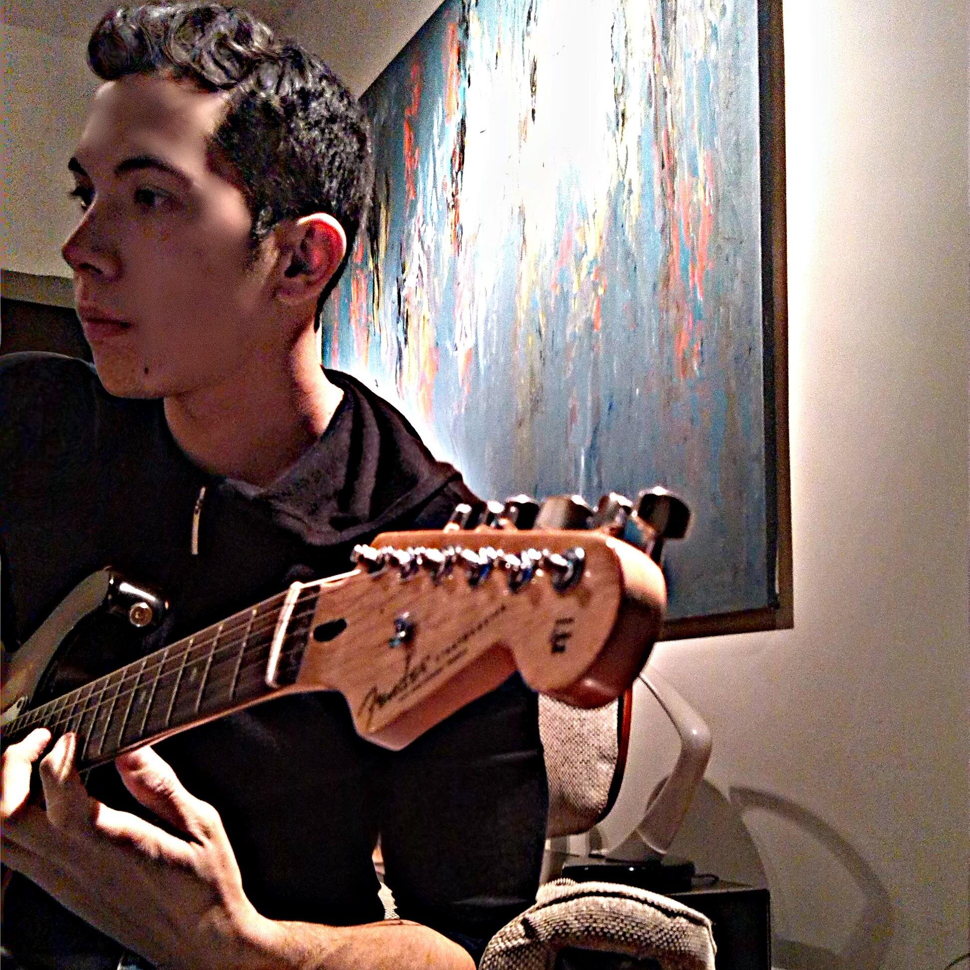 Fiddle-dee-do person/Software Tester/Guitar Freak- 23 Y.O. Born in Argentina. Loves a girl called Johanna.