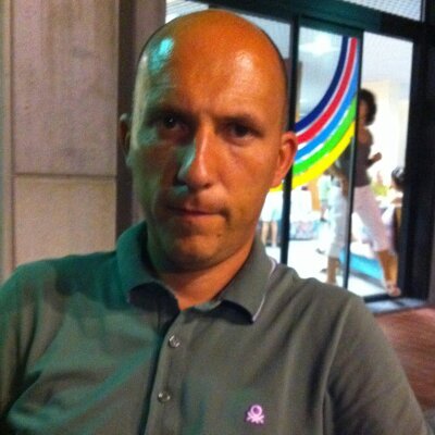 aleredo's profile picture. bergamasco, 54enne, una delle teste più lucide (causa calvizie) della sinistra orobica.