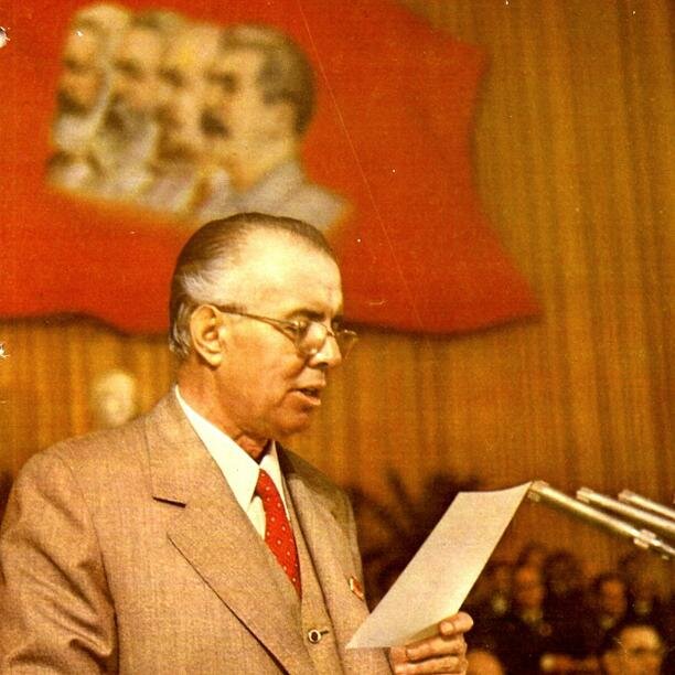 Citas y frases de Enver Halil Hoxha, Secretario General del PTA desde 1944 hasta 1985.