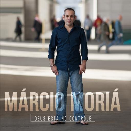 Antes de tudo mais, Um adorador! Canto e componho com parceria do Espírito Santo de Deus, por isto não estou no mundo e ele não está em MiM!