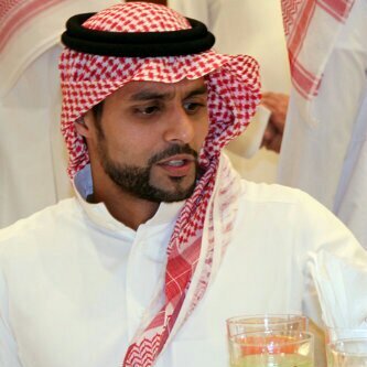 ‏‏لآ آجِيد التَصنُع آبداً ، آظهر شخصيتي وحيآتي على حقيقتهآ فَ إن رُقت لآاحد يُسعدني ذلك ، وإذآ لم آروق لہ فليعلم آنني لم آخلَق لآأرضِيہ.. ☺