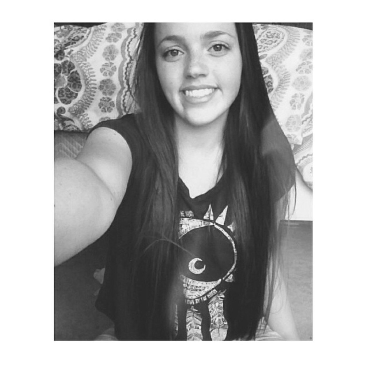 main: @thejacquelineg