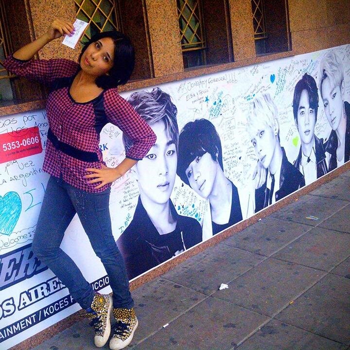 hola a todos,soy nueva me encanta el k-pop,soy otaku y fujoshi n.n
