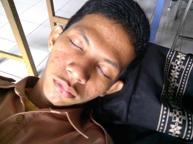 Bolang dari sman 11 makassar | Orang paling ganteng di smanses ! ndak suka ? unfollow saja :( !!