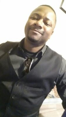 TonLoc5's profile picture. 