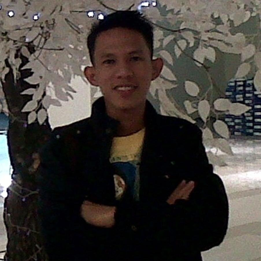 Life is a struggle, as the purpose of worship, work as a bridge dedication, learning to achieve dreams . . . // Mine Engineer Unsri 2010
