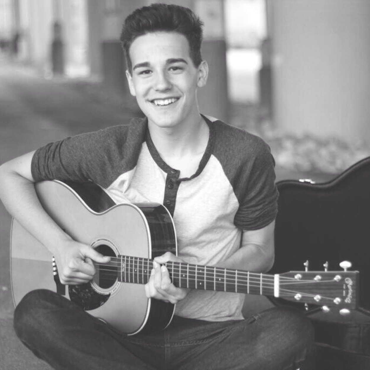 Jacob is amazing.❤️ Jacob follows!