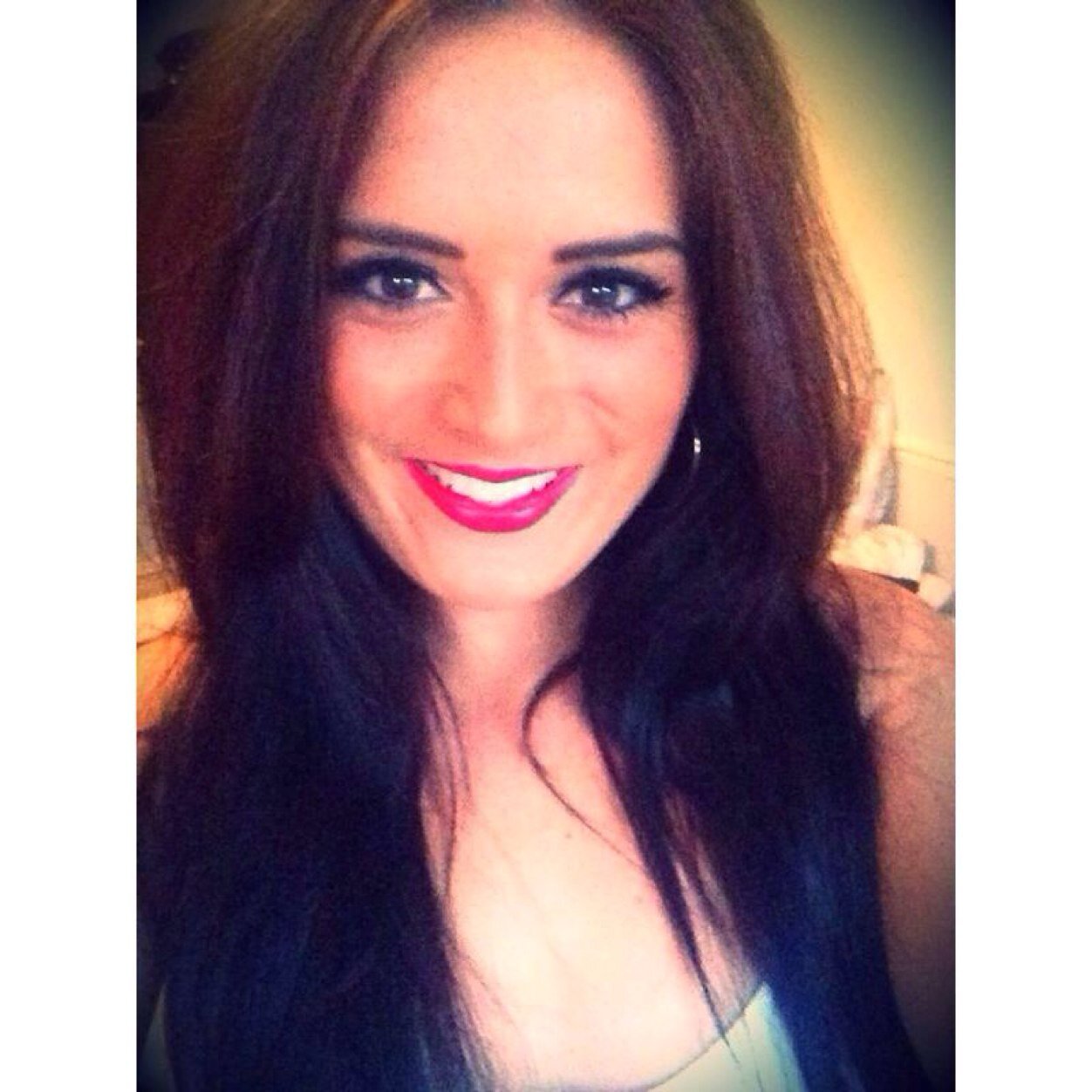 Advertising and Marketing student at Bournemouth University. 

I like and eat pretty much anything.