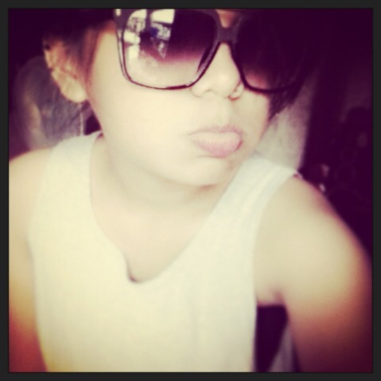 ღ SIXTEEN ღ my LIFE is all about MUSIC ♪ ♫ ♪ ღ Friendly ღ Crazy ღ LOVE is a perfect DISTRACTION http://t.co/r5iuncy8up