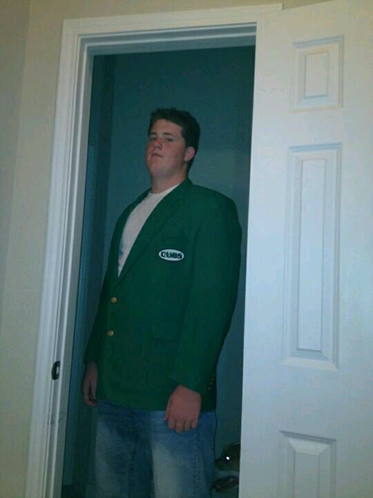 BigGrizz63's profile picture. Xbox live gamertag: UndamagedMilk