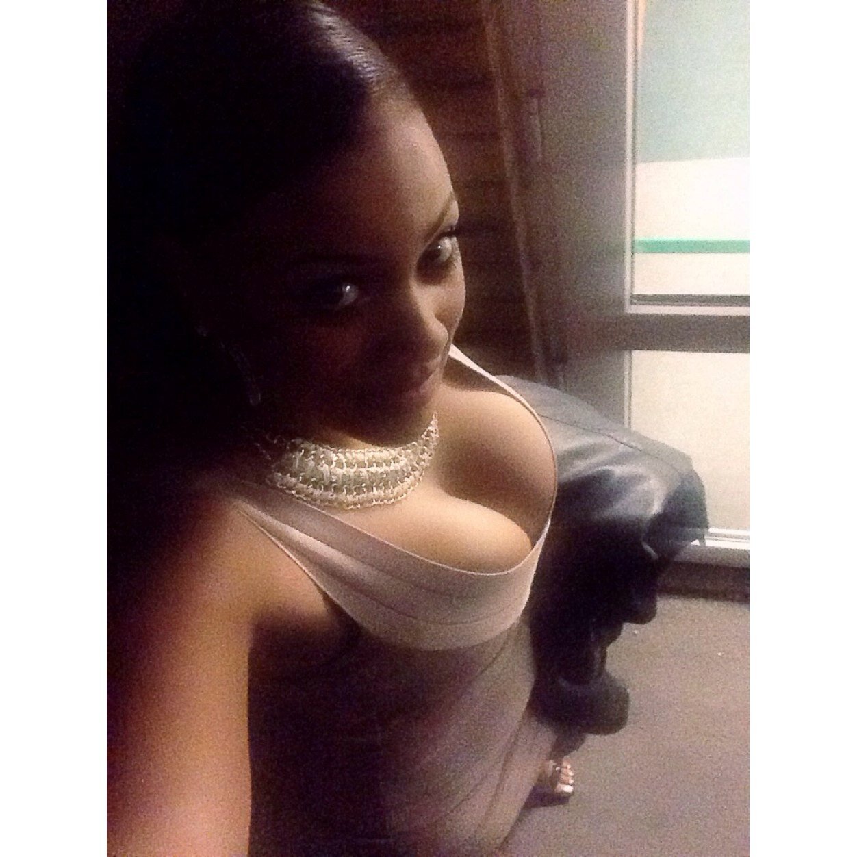 YummyMummy_C's profile picture. Love the life you live & live the life you love.. 

Appreciate what you have or someone else will appreciate what you had!!!