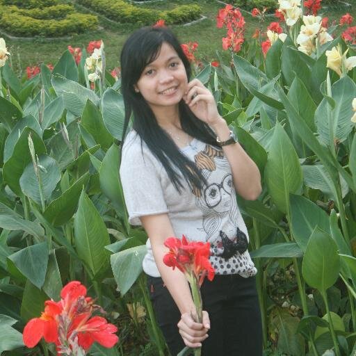 Susiana_Valeria's profile picture. I belief that you never leave me alone forever.
*,,*