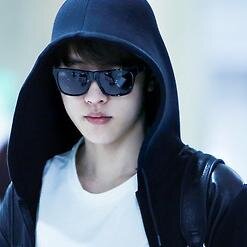ผม..ลี ซองยอล ยูโนววว ? [Real : @Seongyeol1991] ▲ ไอ่หื่น ▼