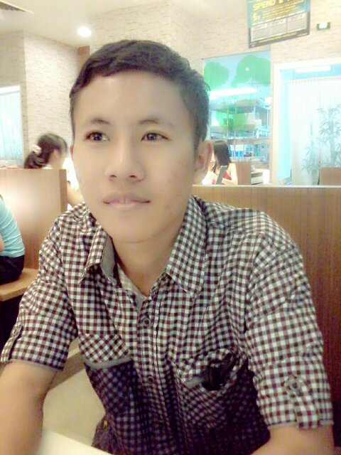 pendi_noer's profile picture. I'm easy to feel, but not to fall. I'm easy to love, but not to let go. I'm easy to forgive, but not to forget.