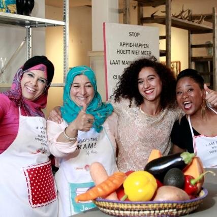 MamasKoelkast's profile picture. ~MAMA’S KOELKAST~ 
Geef uw evenement geur, kleur en smaak en boek onze Mama's ~https://t.co/DXJjHjDG4r~