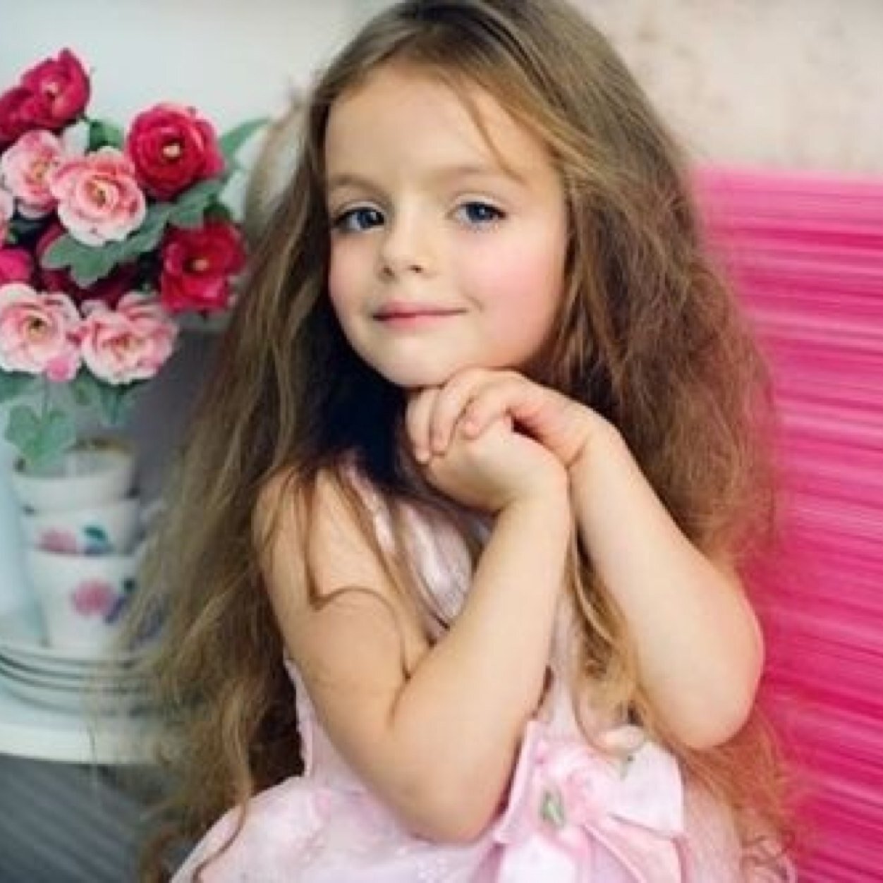 Dwont touch mwee...... {Daughter of Hades, 6 years old, #PercyJacksonRoleplay}