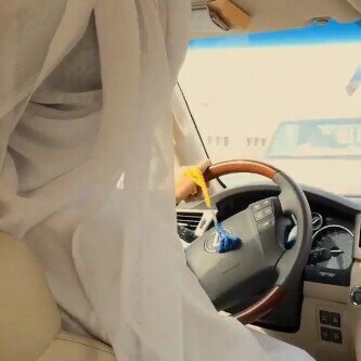 ‏‏‏‏استغفر الله و اتوب اليه حتى يغفر الذنب حتى تسعد النفس حتى تطيب لنا الحياة.) ‎