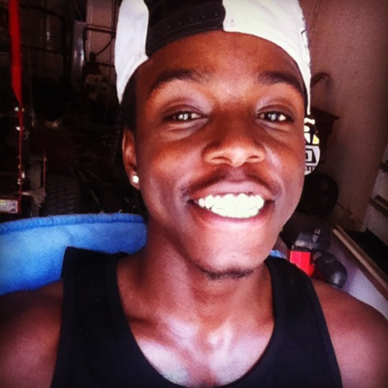 High0ffTrouble's profile picture. Q . U . E . E . N . RO | | Lando .H #YMWSW