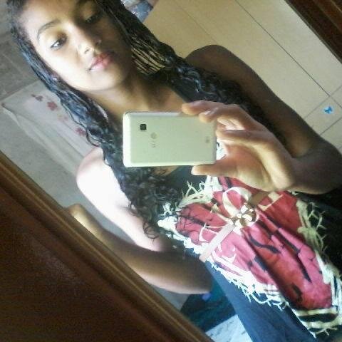 tudo que eu mais quero é ser feliz porque a vida simplesmente é uma grande aventura da gual jamais sairemos vivos ♥♥♥♥♥♥