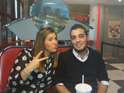 carmengufer's profile picture. Eres feliz site lo propones,staras triste si kieres, tu decides si ríes o lloras,pero recuerda k la vida es corta.¡Disfrutala!