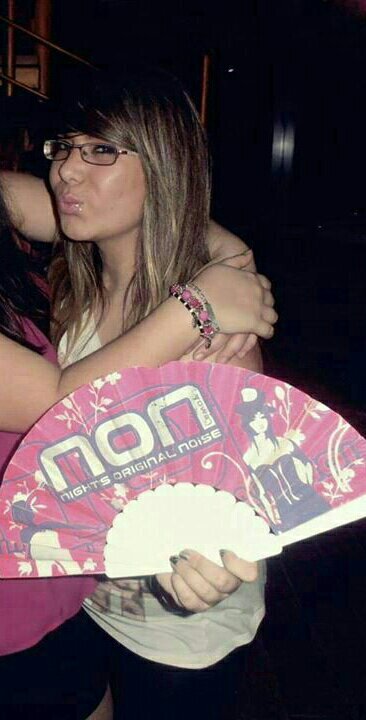 EneritzBadiola's profile picture. Fieesteeraah !  Yo solo quiero darte un beso y regalarte mis mañanas ;)