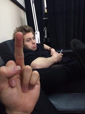 Follow my real account @69Clairelynn I will follow back I'm a BEFORE YOU EXIT, JANOSKIANS, 5SOS & 1D FAN well I love boybands :)