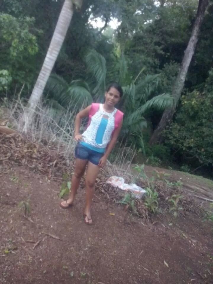 clariibel13's profile picture. 