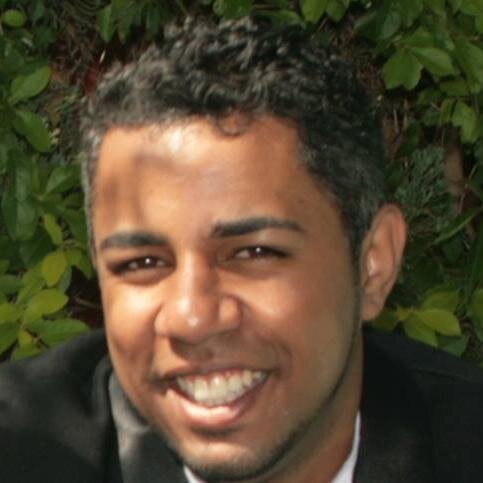 Sou cristão, ministro de louvor, baterista, violonista, téc. em informática, e amo a vida. Sou de Deus.....Amo a Cristo e Ele me ama...e juntos nós te amamos!