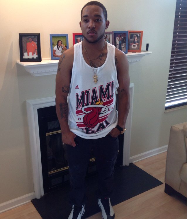 looking 4 someone 2 follow, come follow me. come share my thoughts . I live as if I was 2 die tomorrow #miamiheat #falcons #sneakerhead #Godfirst