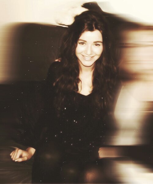 hi, i'm eleanor. ti amo.