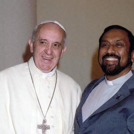 estebanzaragoza's profile picture. mis abuelos me decían no solo busques tu comodidad...todos tenemos derechos a una vida digna,trabajo,salud,seguridad..son los principios de todo..