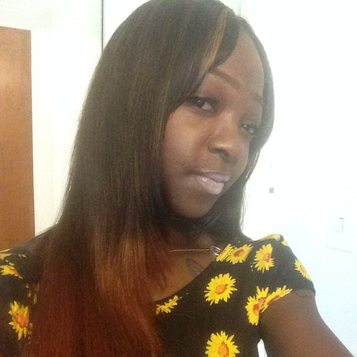 __DntPlayWithMe's profile picture. 21.