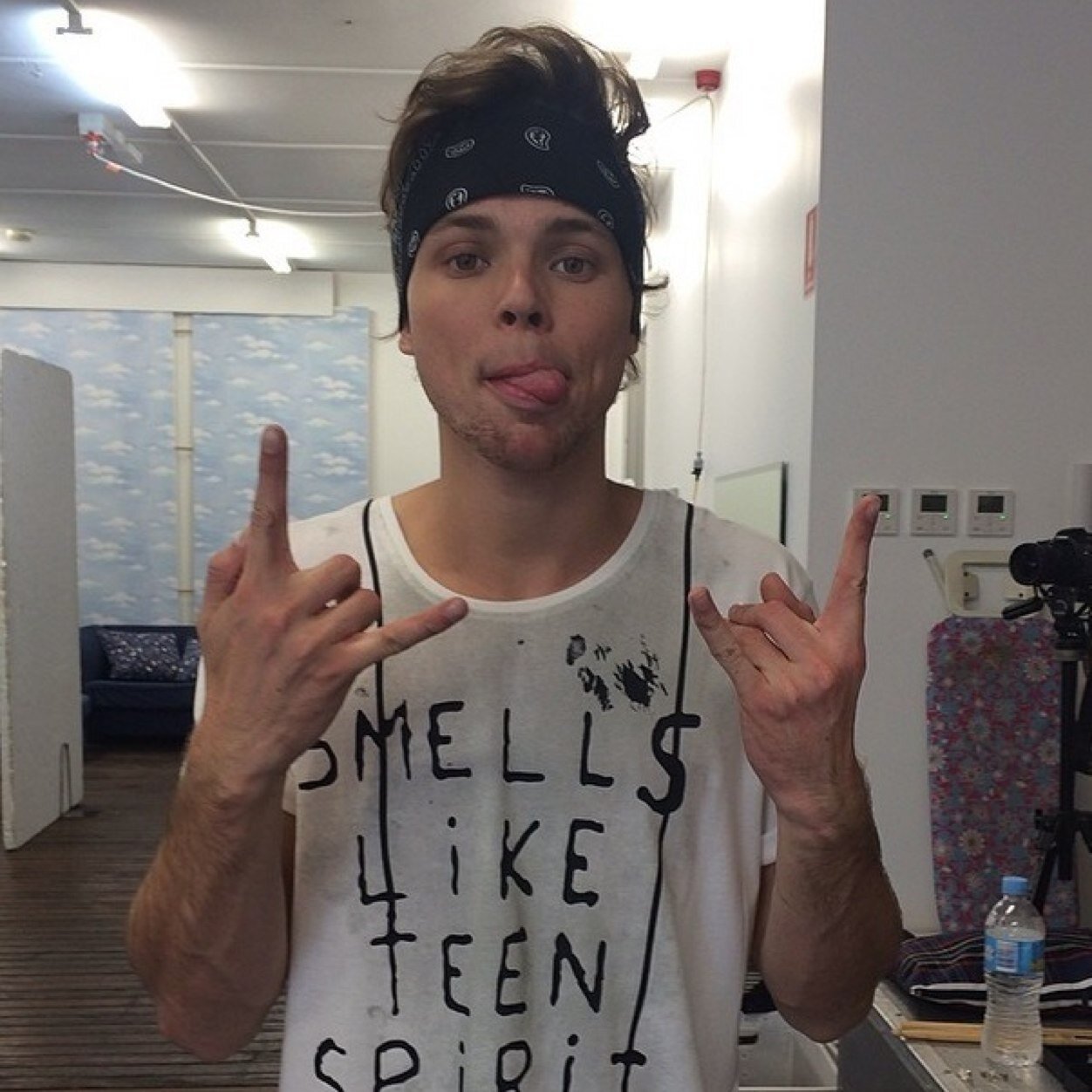 sucksIuke's profile picture. Like the stars mister x