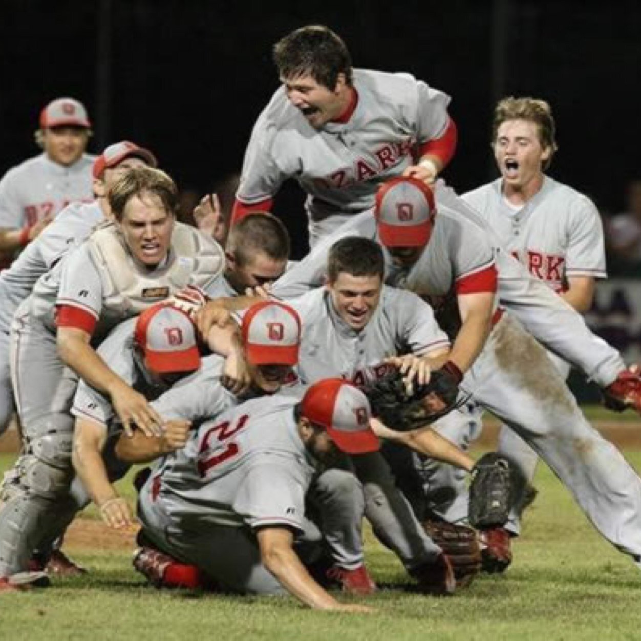 Official Twitter account for the Ozark Tigers Baseball Program. 2004 Class 3 State Champions & 2008 Class 4 State Champions
Ownership, Selflessness, Belief