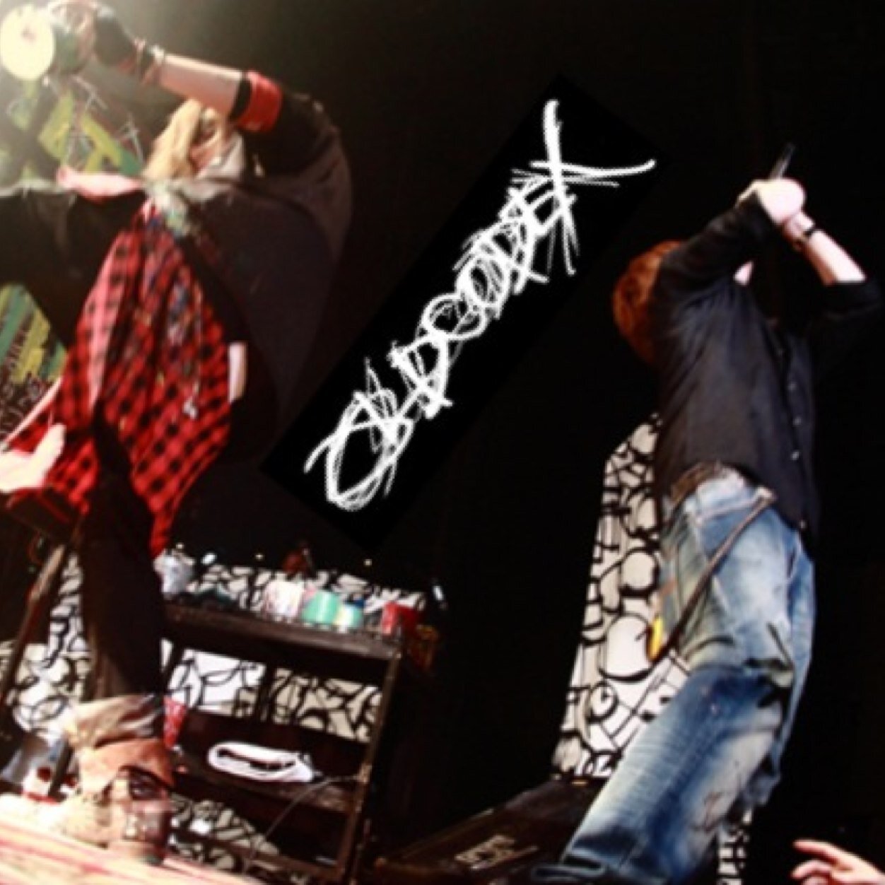 OLDCODEXツアー2014 《A Silent ,within the Roar.》in zeppNagoya におきまして、「Flag on the hill」にちなんで大きな旗にメッセージを寄せ書きし、OCDにプレゼントする企画です。皆様のご参加お待ちしております。