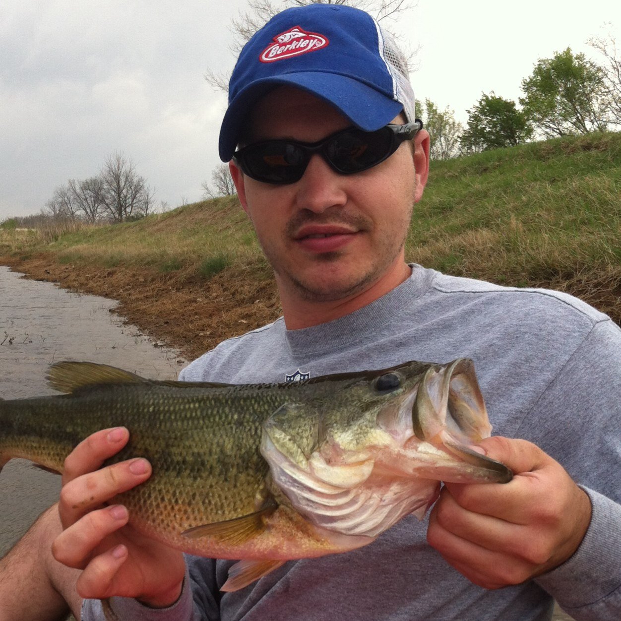 Cushing and NSU alum. I hunt and fish. Avid #Thunder and #DallasCowboys fan. I can do all things in Christ who strengthens me. Phil 4:13.