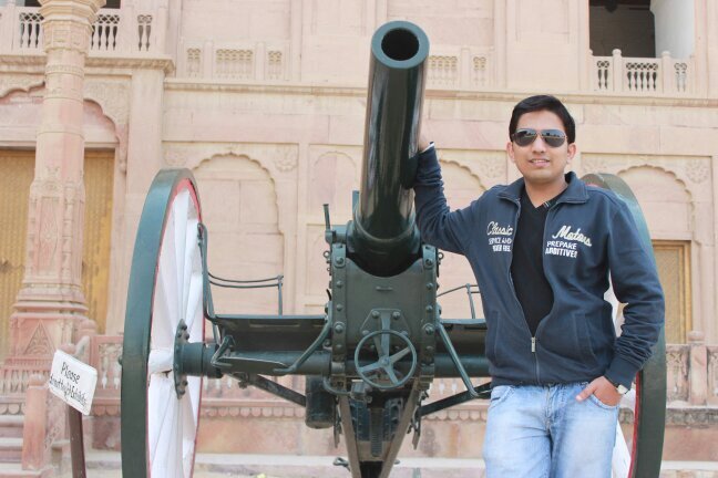 Engineer, Social Worker, Sporty, Love to Travel, An Entrepreneur, Support new ideas