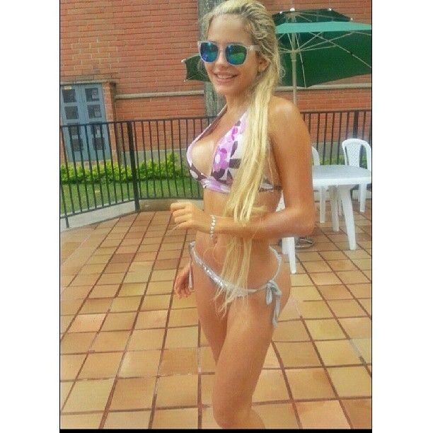 Sigueme en instagram: @PAOLAUSME