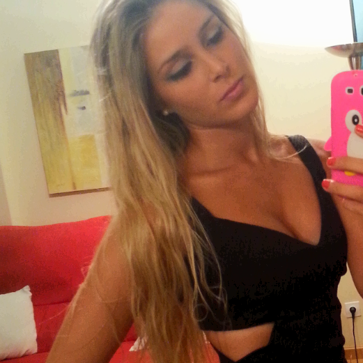 Marta_bips's profile picture. El placer me ha mirado a los ojos.