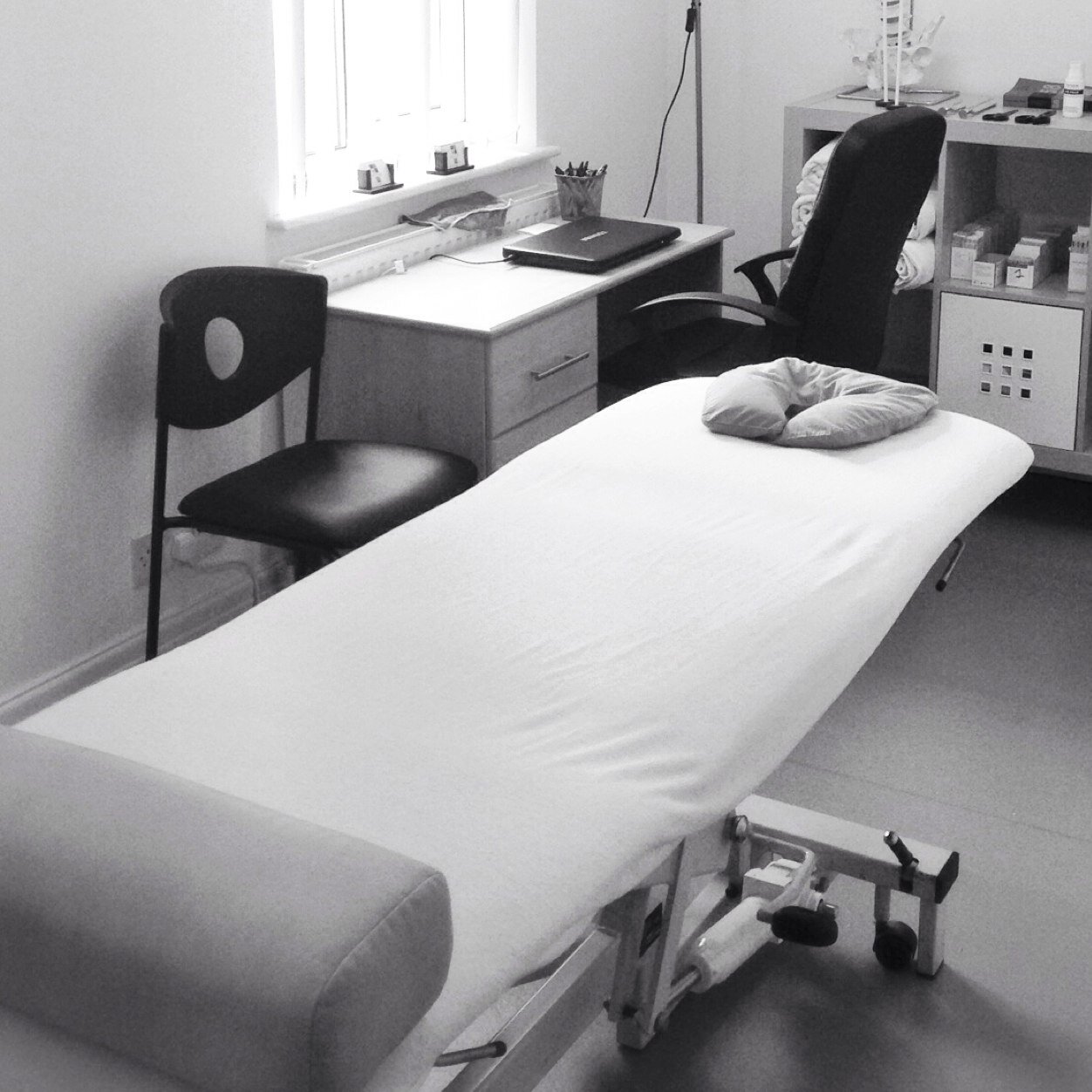 Chingfordclinic's profile picture. Osteopathy, Physio, Sports Massage & Medical Acupuncture Clinic in Chingford E4. Lecturers in Sports Massage, M.Acupuncture and Spinal Manipulation @omttraining