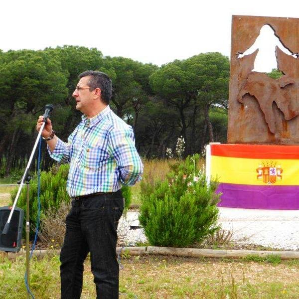 RiveroCarrasco's profile picture. 