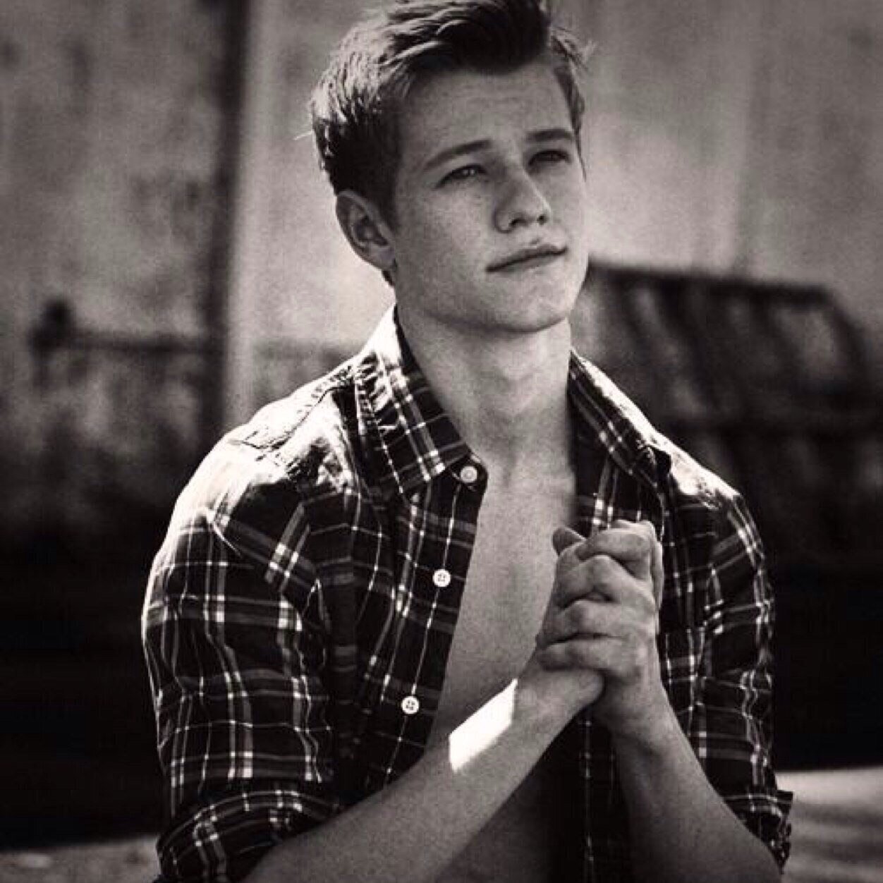 Psychotic_Jamcs's profile picture. Looks are deceiving.