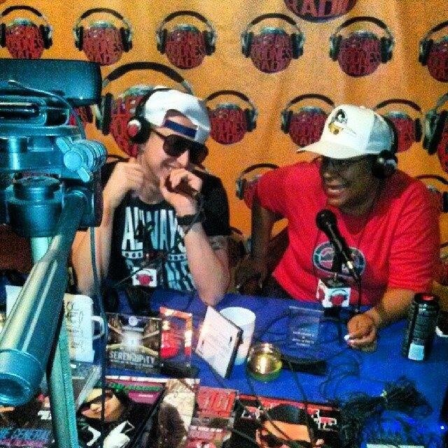 Radio Show Fridays 8-10 pm only on @bxrecords http://t.co/23WDCWuPDc Hosted by @TylerAyvrum & @MargoJ523. #Interviews #Music #UnsignedHype