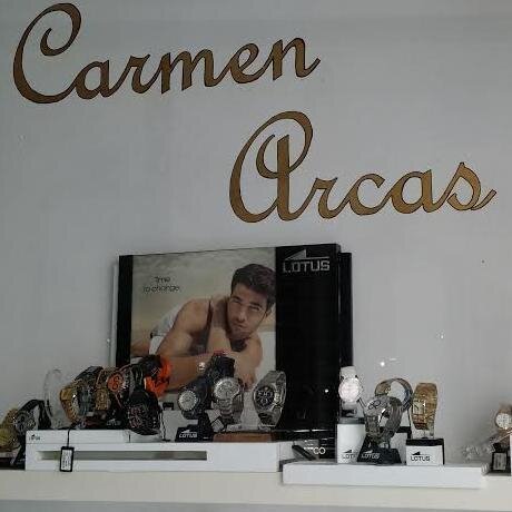 Joyería y Decoración
siguenos en instagram: carmenarcassl
