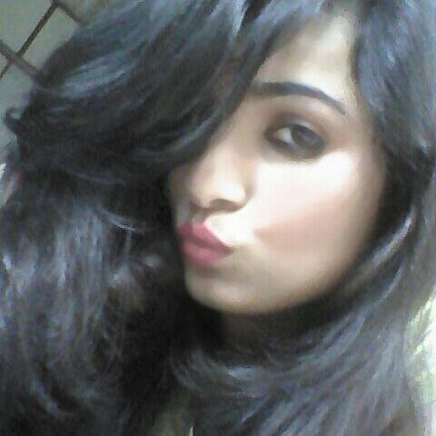 I m 22.doctor by profession love reading,dancing,SHOPOHOLIC n live & love