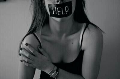 silently_scars's profile picture. 