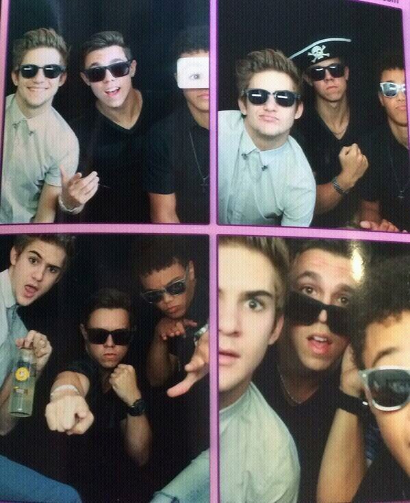 IM5_smiles's profile picture. I can be funny! Im a 5er, directioner but if you're a directioner follow @1D_Horan_Crew this is an IM5 account