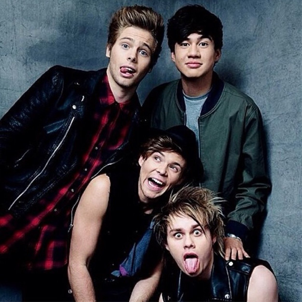 5sos are perfection!!! They are now offically my life!!!